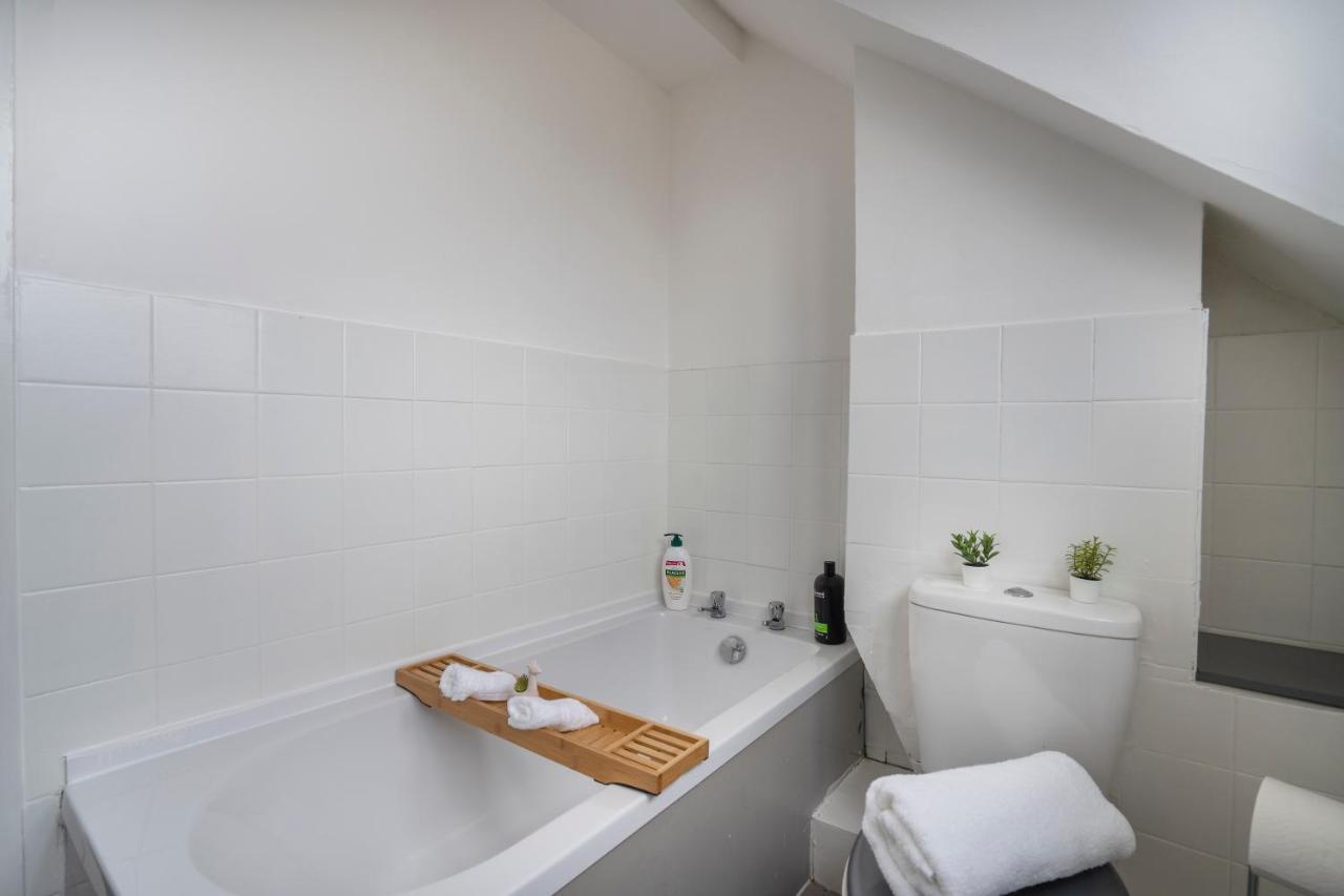 Quiet Neighborhood-Free Parking Apartamento Blackpool Exterior foto